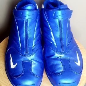 Rare 2002 Nike Air Max Future Flight Sneakers